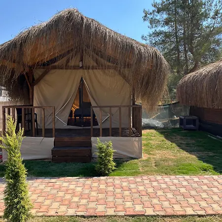 Pine Village Oeluedeniz * Fethiye