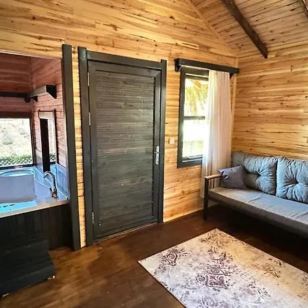 Pine Village Oeluedeniz Casa vacanze Fethiye